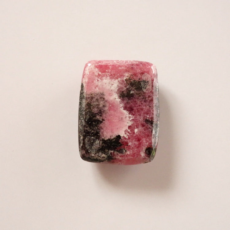 ロードナイト　天然石ルース