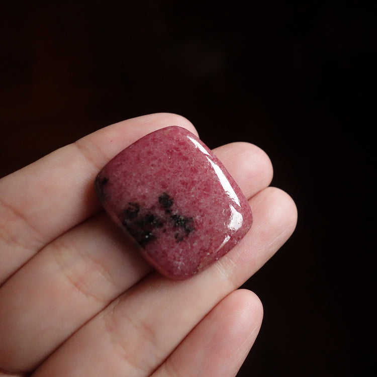 ロードナイト　天然石ルース